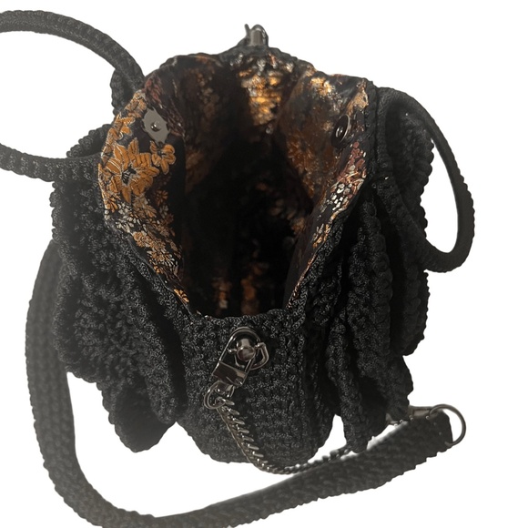 African Handmade Sling Rose Flower Purse - Picture 5 of 5